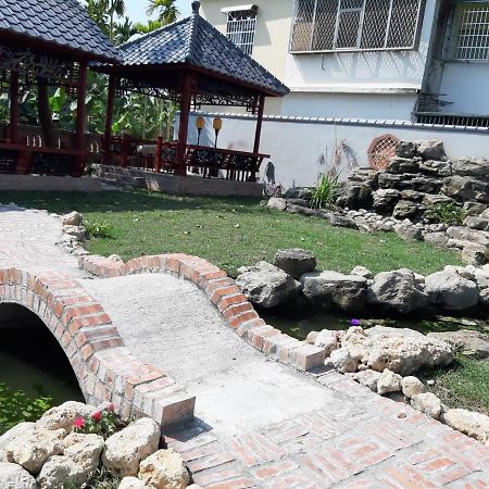 Chinese Garden Houses Apartment Pingtung Exterior photo