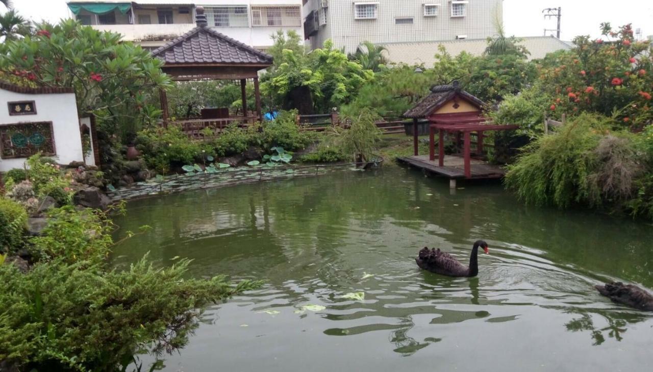 Chinese Garden Houses Apartment Pingtung Exterior photo
